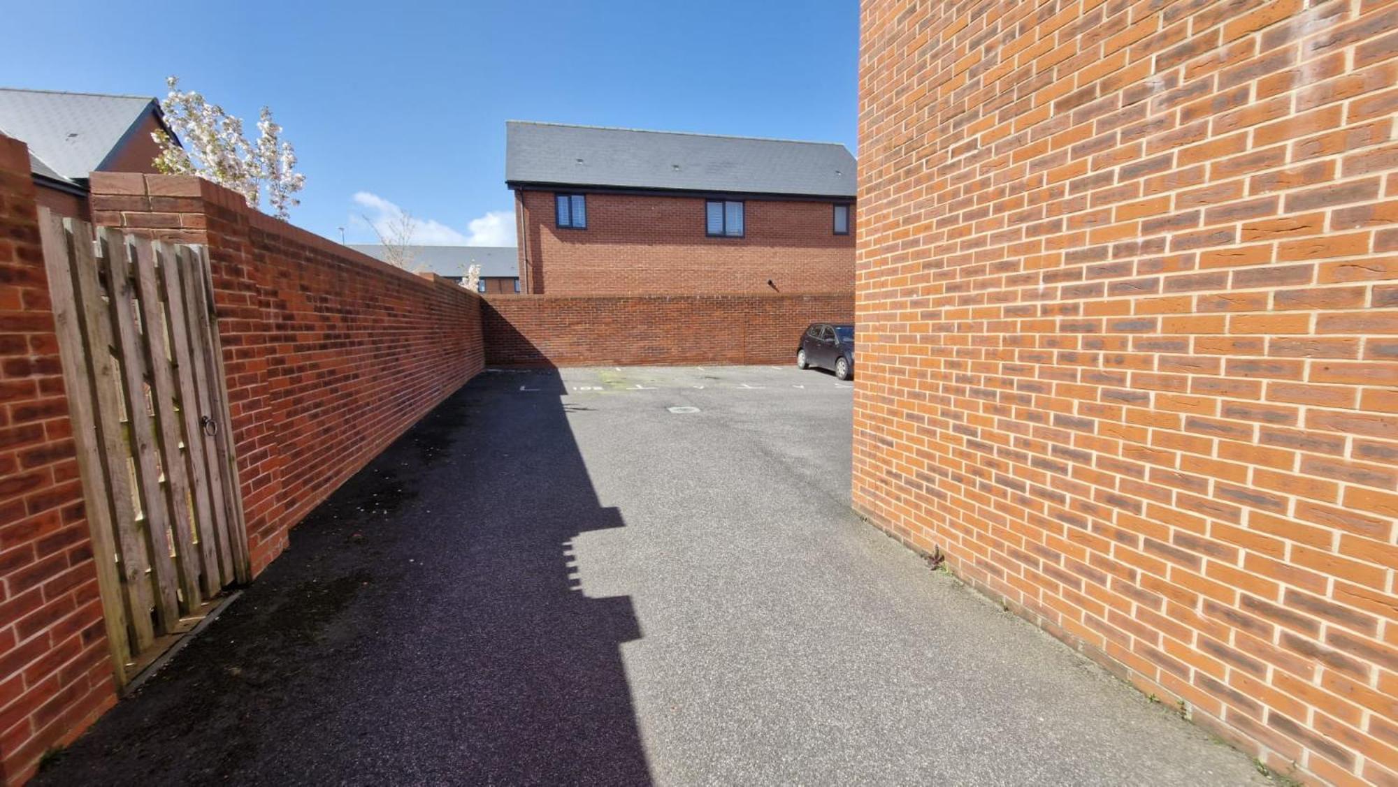 Modern Double Room With En-Suite, Parking & Fast Wifi - Close To Beach Sandgate Exterior photo