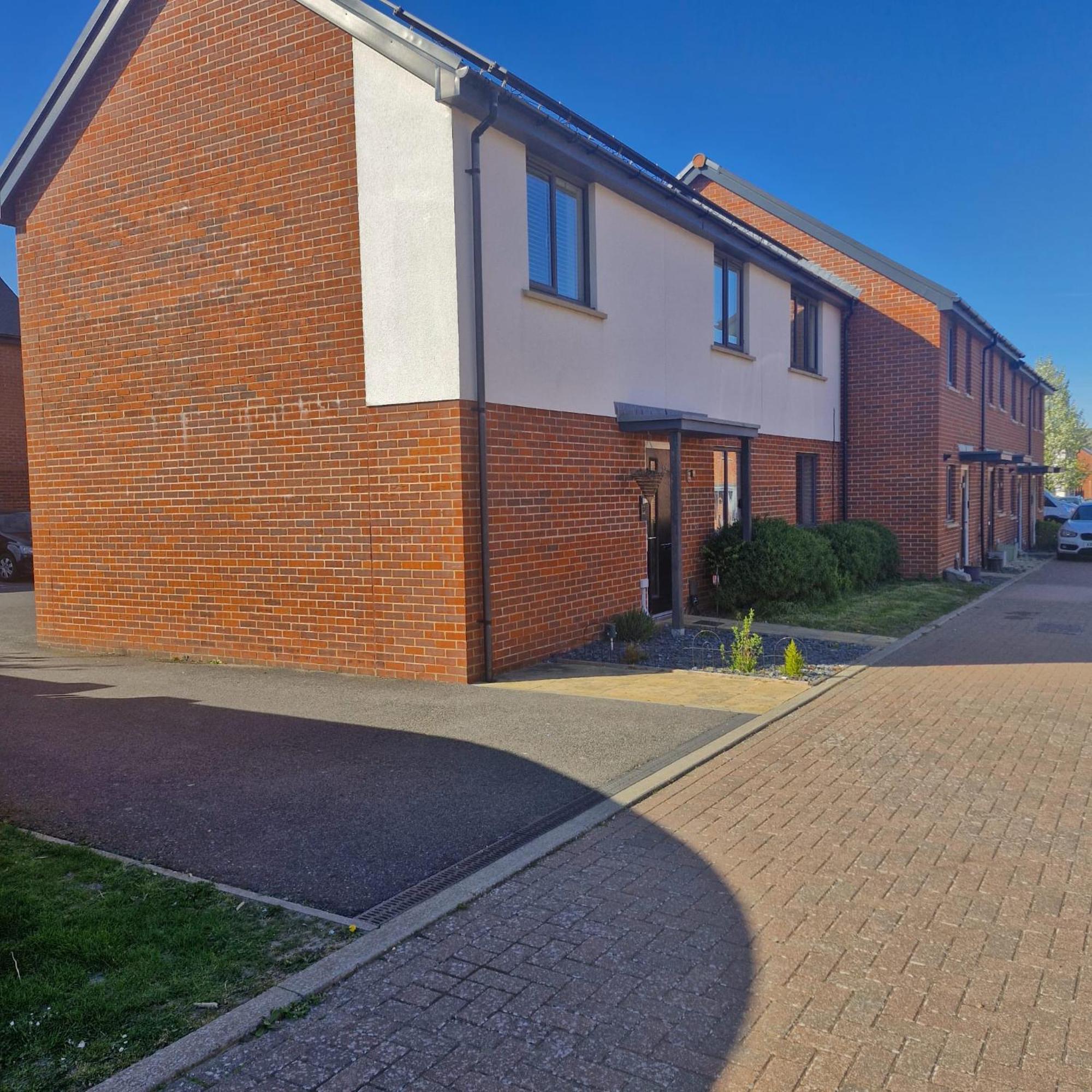 Modern Double Room With En-Suite, Parking & Fast Wifi - Close To Beach Sandgate Exterior photo